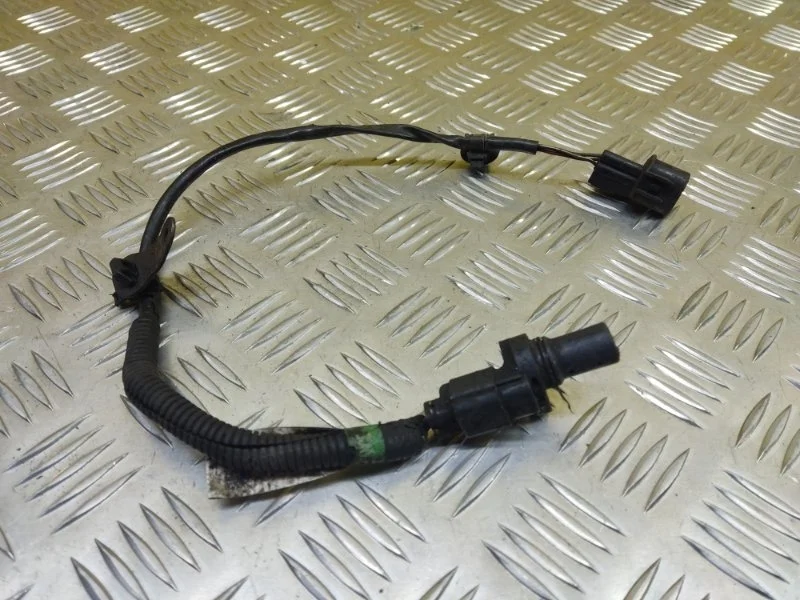 Датчик ABS Mitsubishi L200 (2006-2015) 2010 MN102578