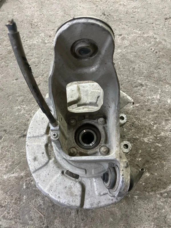 Кулак задний правый Bmw X5 E70 (2006—2013) 2013 33326879102 3.0 D N57