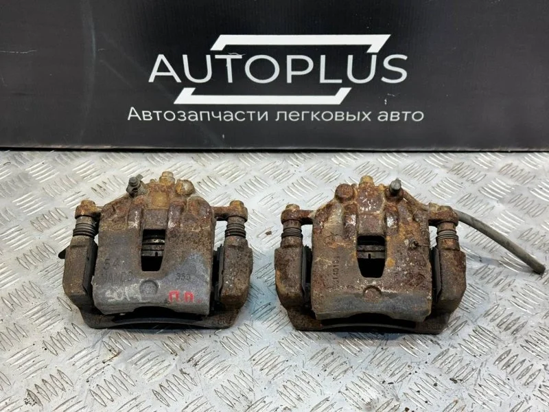 Суппорт тормозной Hyundai Solaris 2012 581304L000 СЕДАН 1.6 G4FC, передний