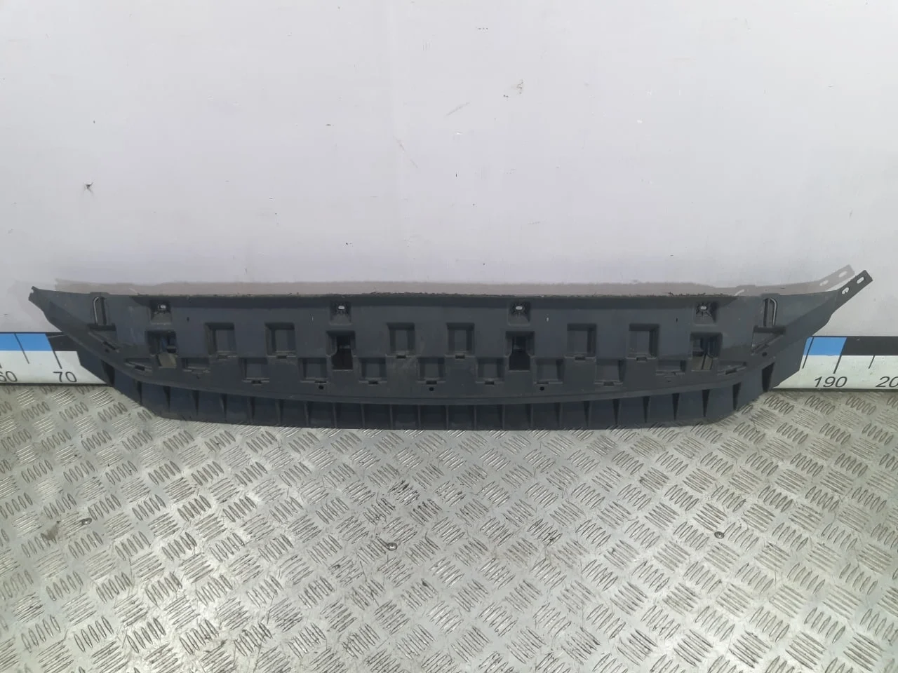 [Б/У] Спойлер переднего бампера Skoda Octavia - (Состояние: надломано боковое крепление) [ХОРОШЕЕ] [Код: 00517232 ]