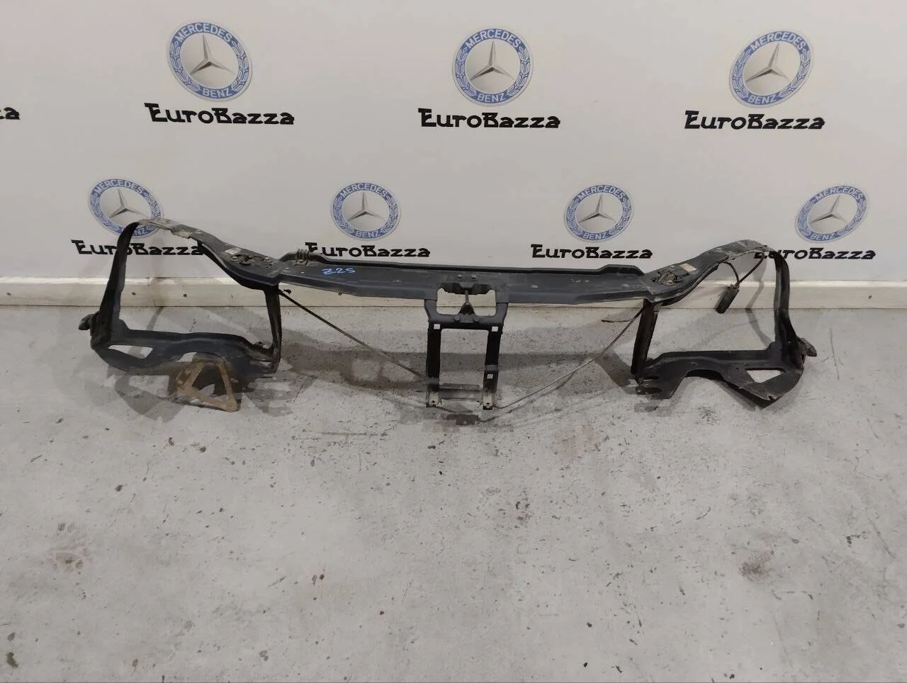 Верхняя часть телевизора Mercedes W220