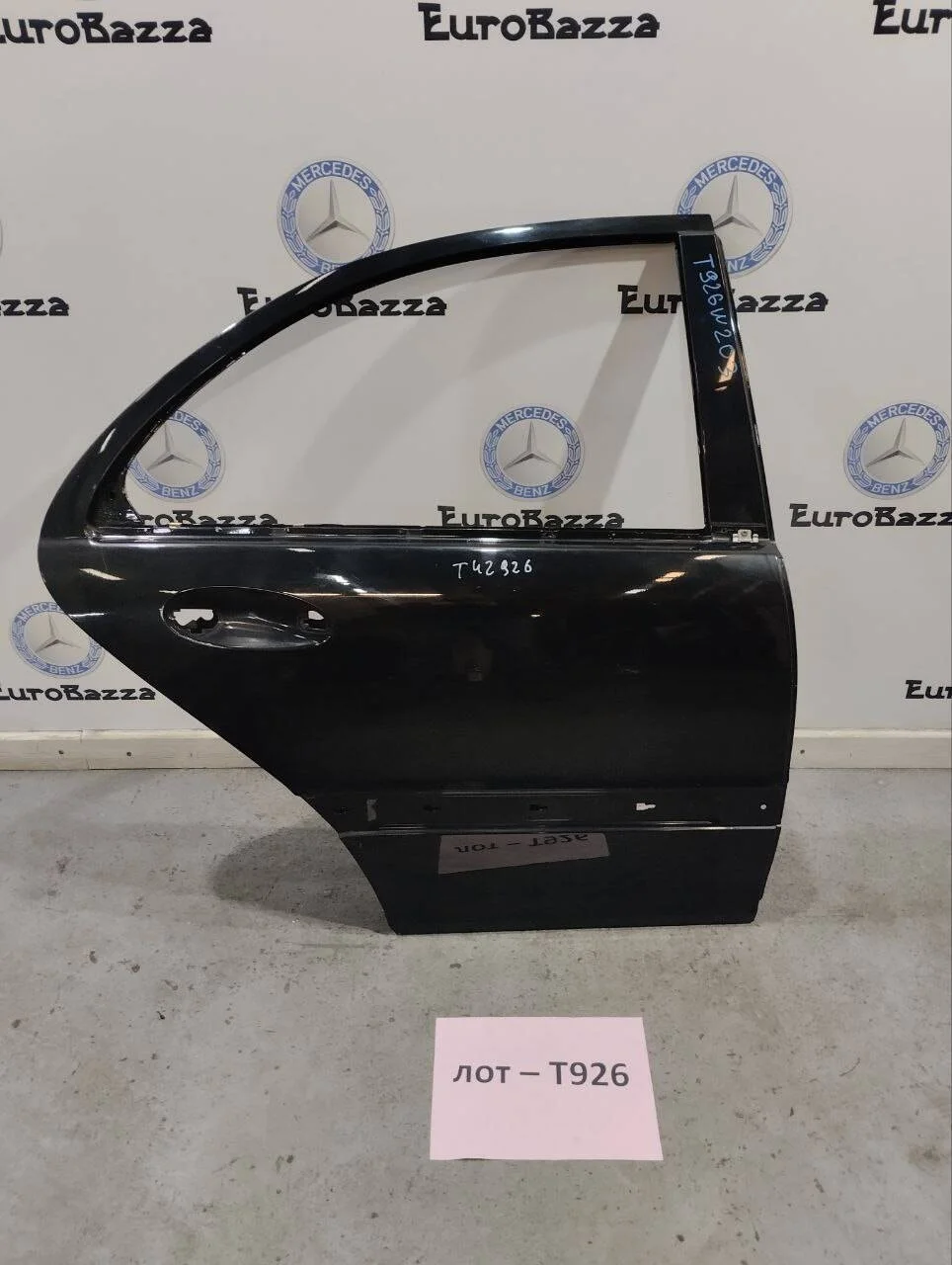 Дверь задняя правая Mercedes W203