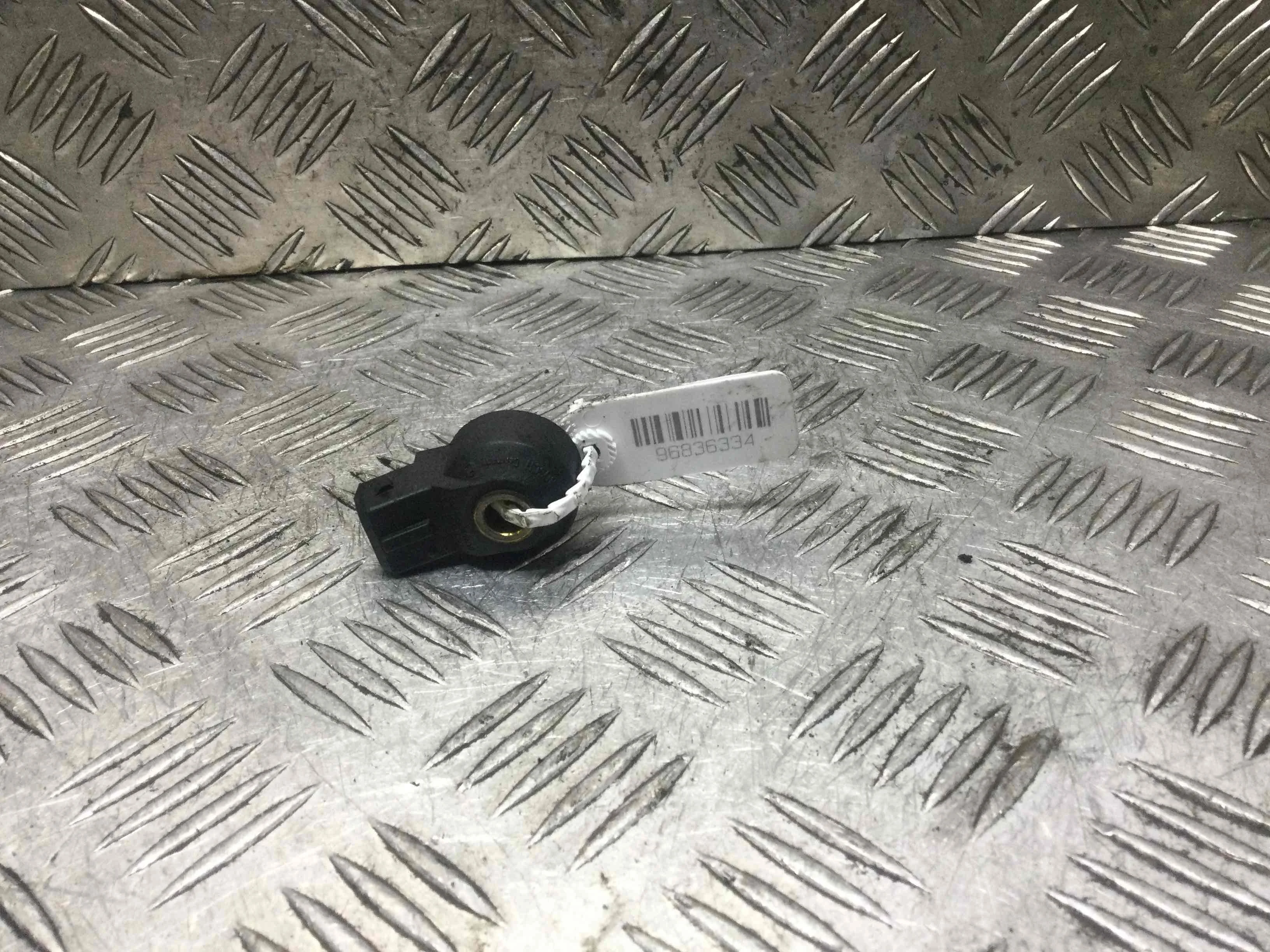 Датчик детонации Volkswagen Golf 4 поколение (1997-2004) бензин 1.4 i Механика Х/б