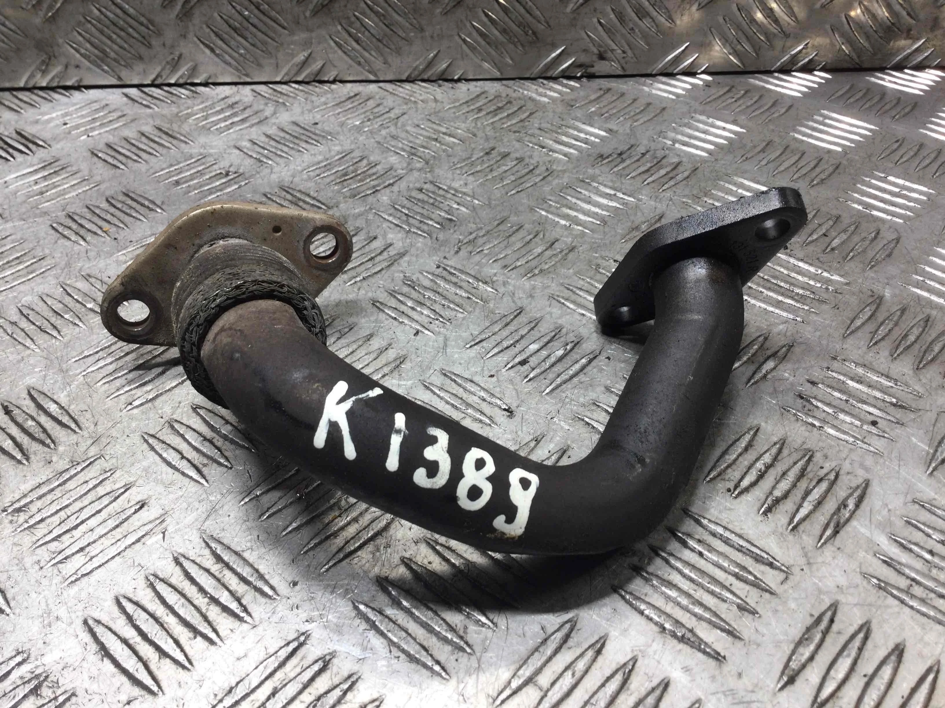 Трубка системы рециркуляции EGR SEAT Leon 2 поколение (2005-2009) дизель 1.9 TDI Механика Х/б