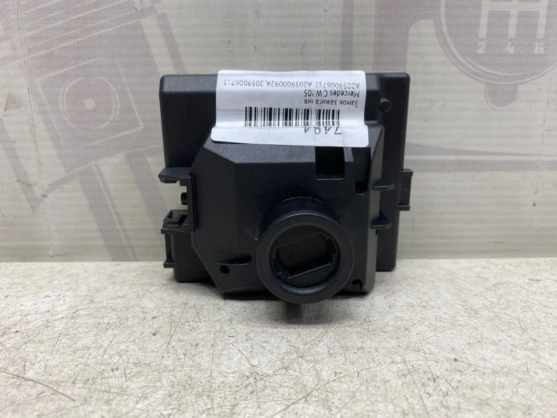 Замок зажигания Mercedes-benz W205