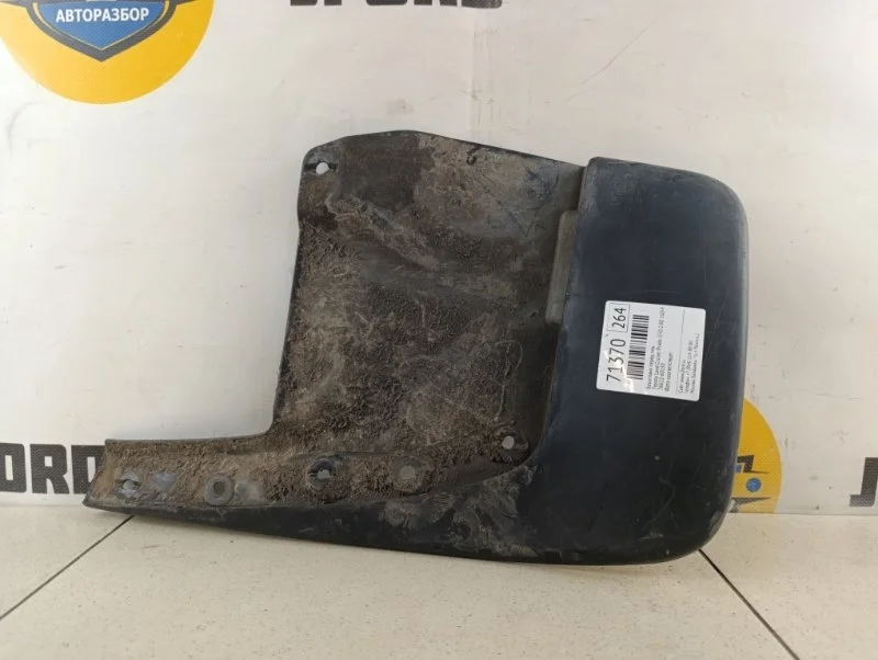 Брызговик Toyota Land Cruiser Prado 2021 J150