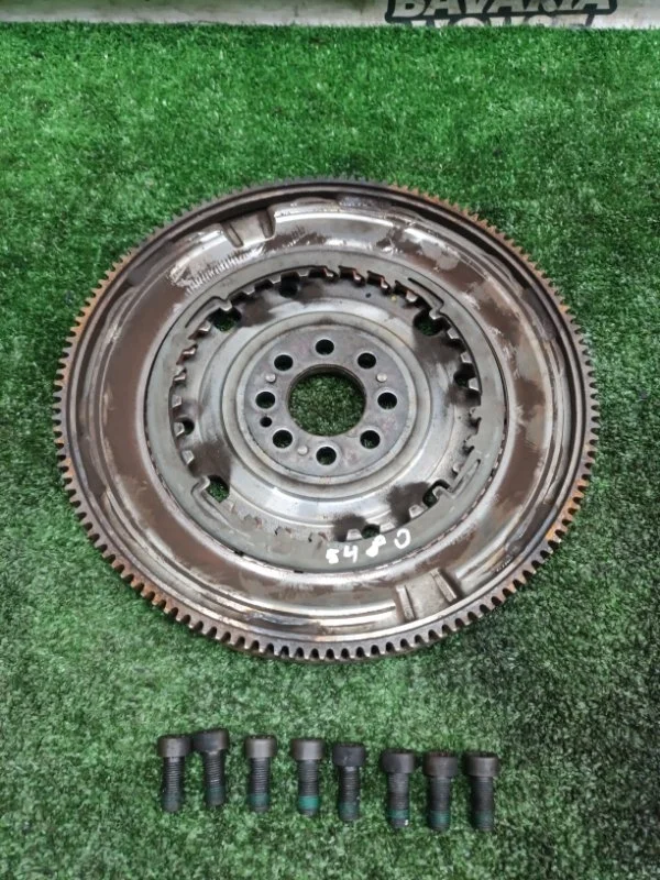 Маховик volkswagen Passat 2010 06J105266G B6 CDA