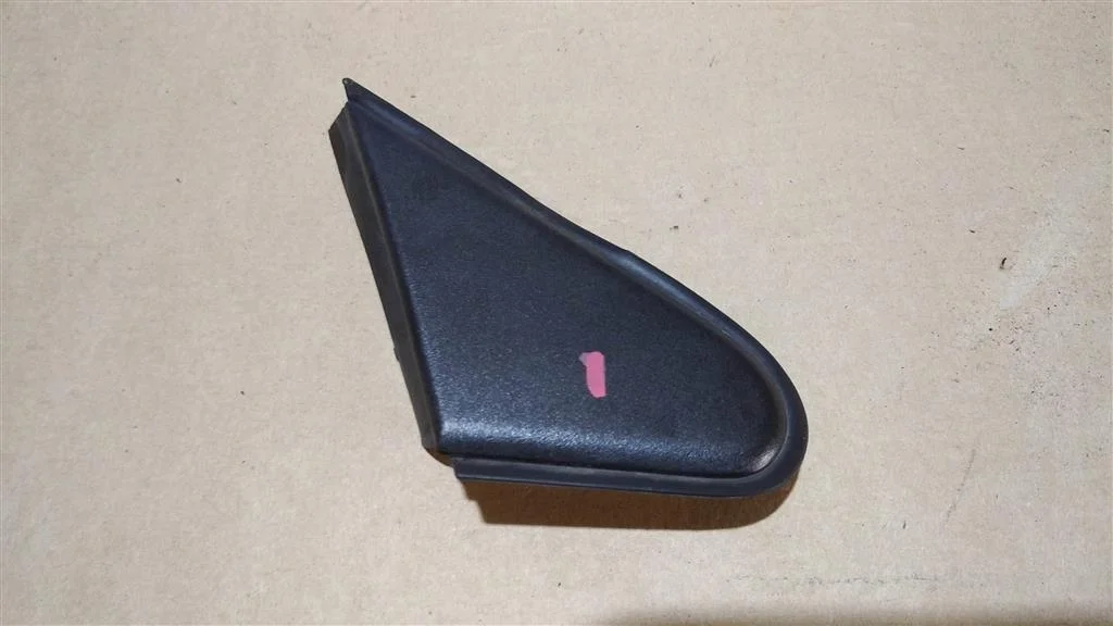 Б.у. уголок на крыло MITSUBISHI LANCER CY4A MITSUBISHI LANCER CY4A