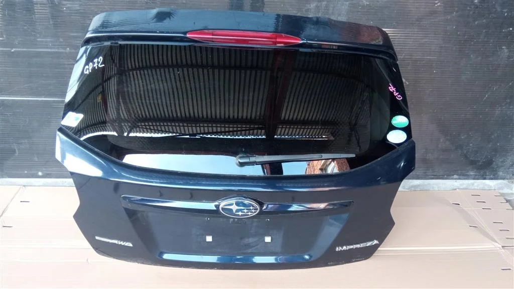 Б.у. дверь багажника SUBARU IMPREZA GP SUBARU IMPREZA GP