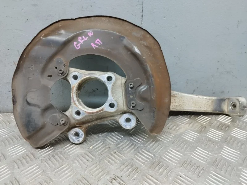 Кулак Lexus GS350 GRL10