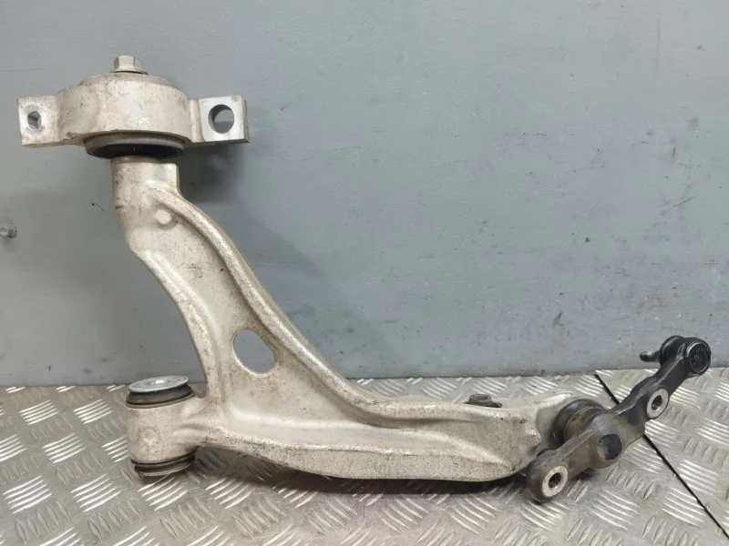 Рычаг нижний Lexus GS350 GRL10