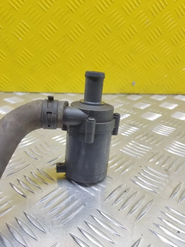 Насос антифриза дополнительный Volkswagen Amarok (2010-2016) 2013 059121012A