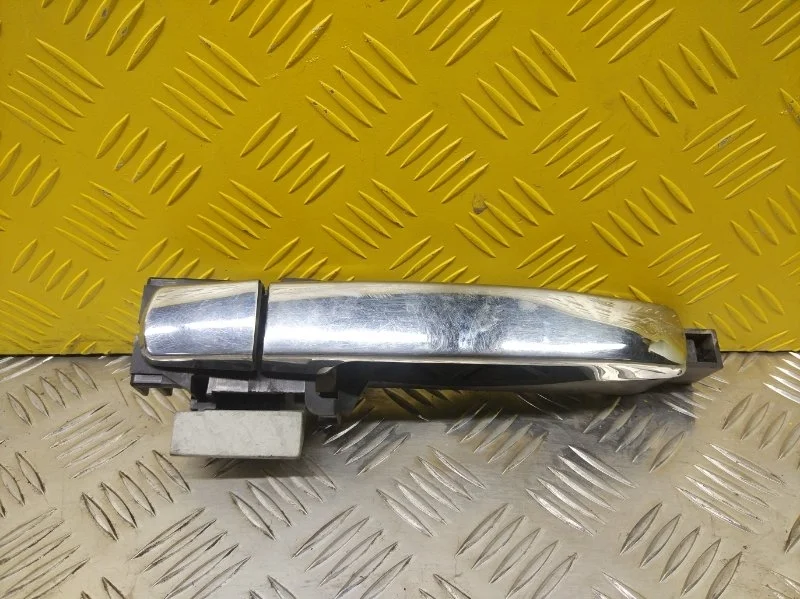 Ручка двери наружная передняя левая Nissan Navara (D40) 2004-2015 2007 80611EB300 ПИКАП 2.5 D YD25DDTI