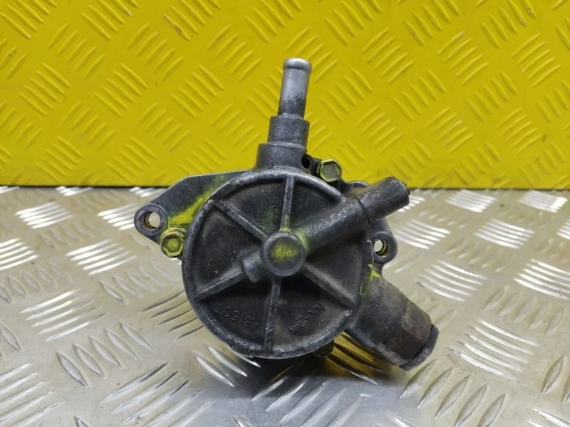 Насос вакуумный Mitsubishi L200 (2006-2015) 2011 2020A002