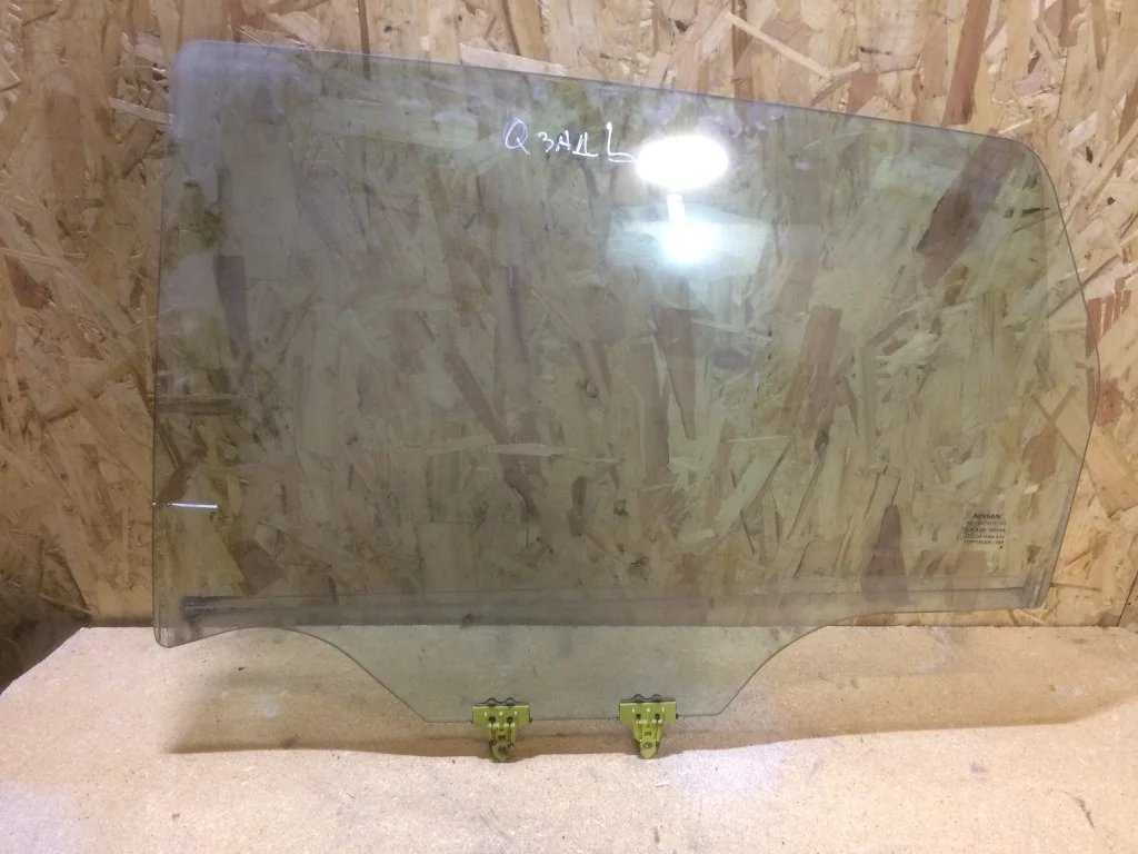 Стекло двери задней левой Nissan Qashqai J10