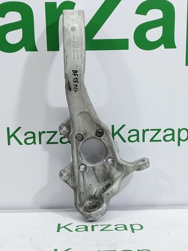 Кулак поворотный BMW X5 2013-2018 F15