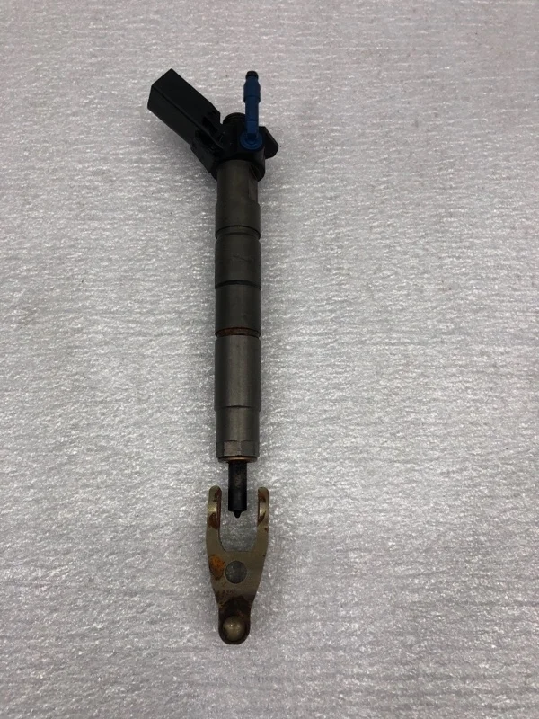 Форсунка топливная MERCEDES-BENZ GLC 2021 C253