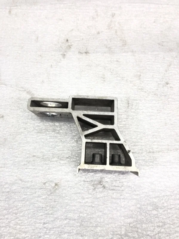 Кронштейн радиатора MERCEDES-BENZ GLC 2020 C253