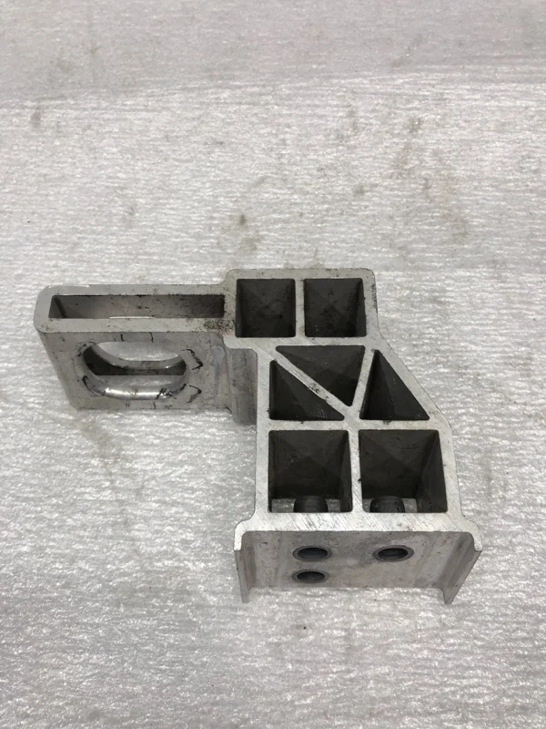 Кронштейн радиатора MERCEDES-BENZ GLC 2020 C253