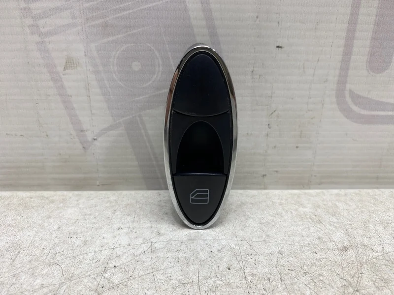 Кнопка стеклоподъемника пассажирская дверь Mercedes-benz 2007 W211