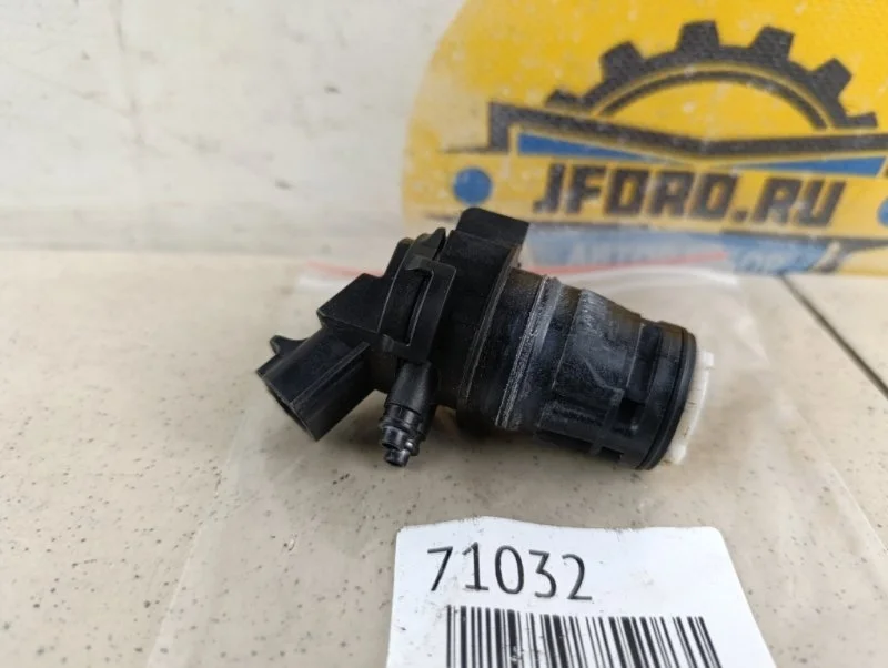 Моторчик бачка омывателя Mazda 3 2009 BL