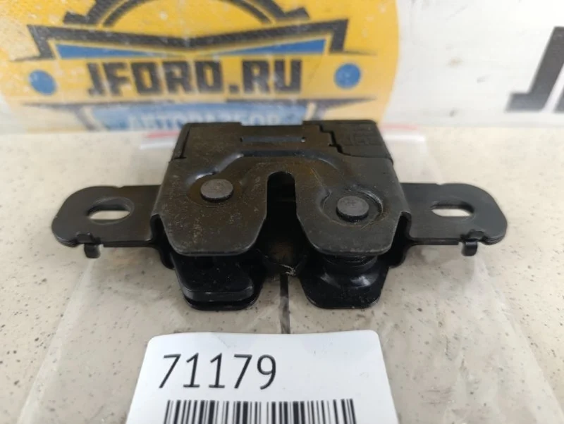 Замок капота Volvo V70 2008