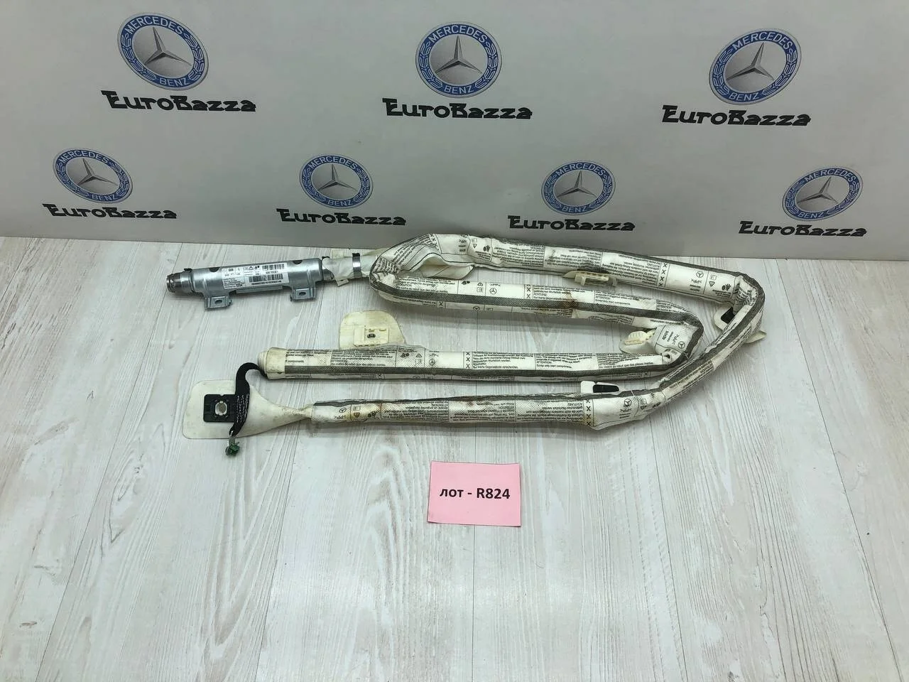 Шторка безопасности левая Mercedes X204