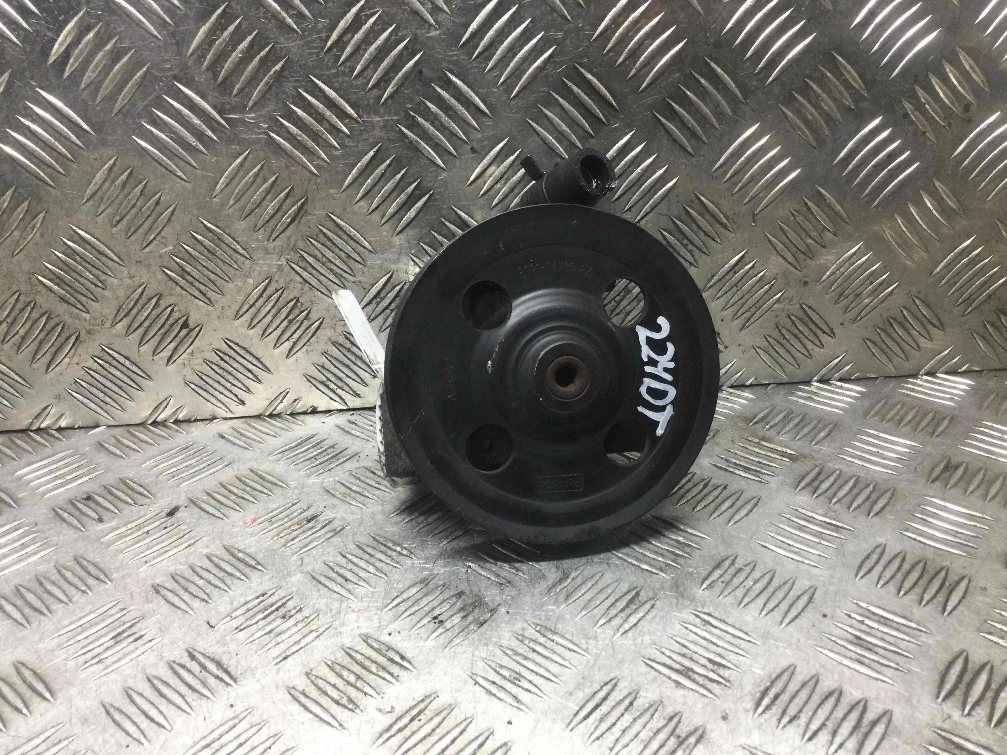 Насос гидроусилителя руля Land Rover Freelander 2 поколение (2006-2010) дизель 2.2 TD Механика