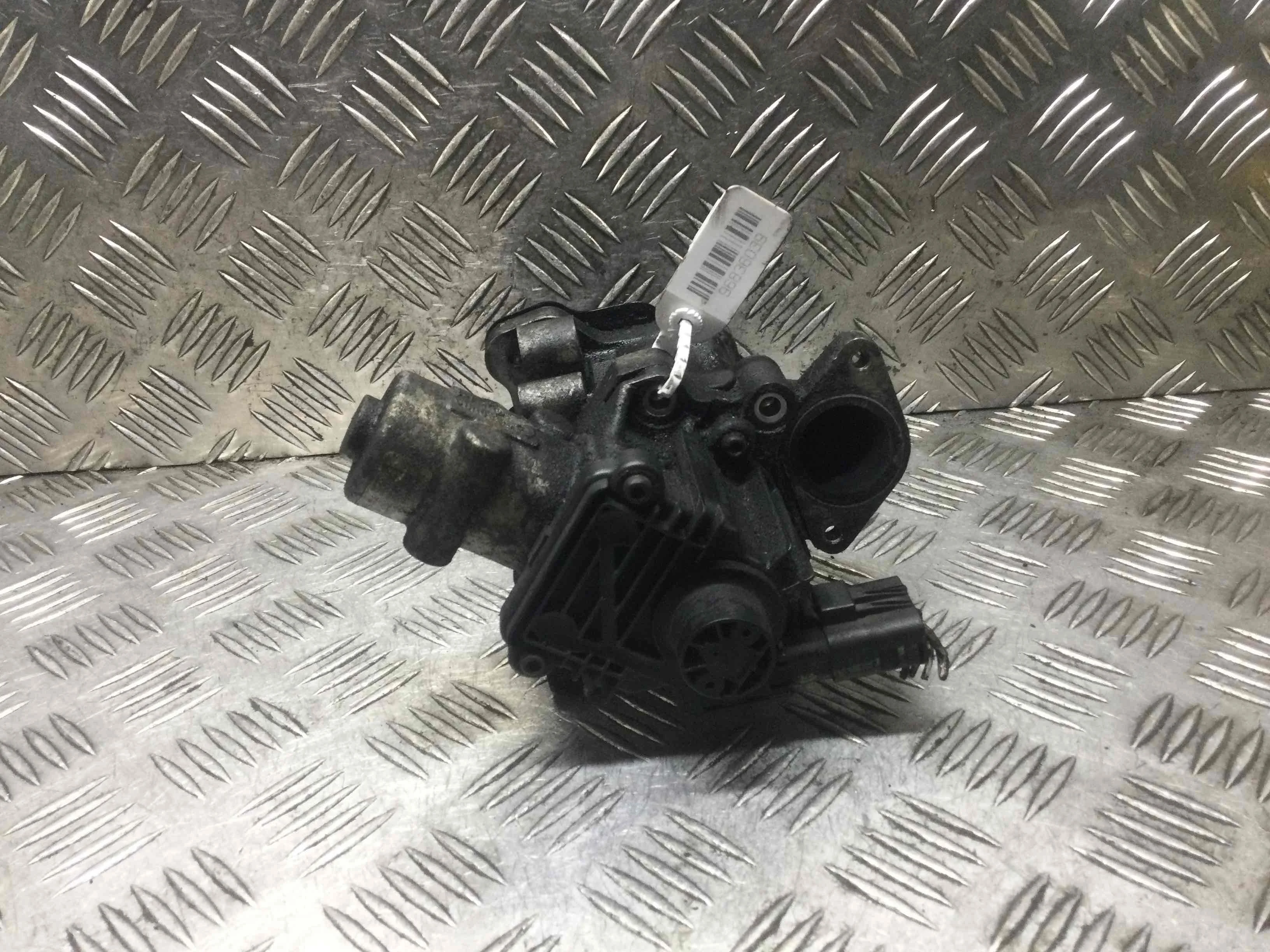 Клапан EGR Land Rover Freelander 2 поколение (2006-2010) дизель 2.2 TD Механика