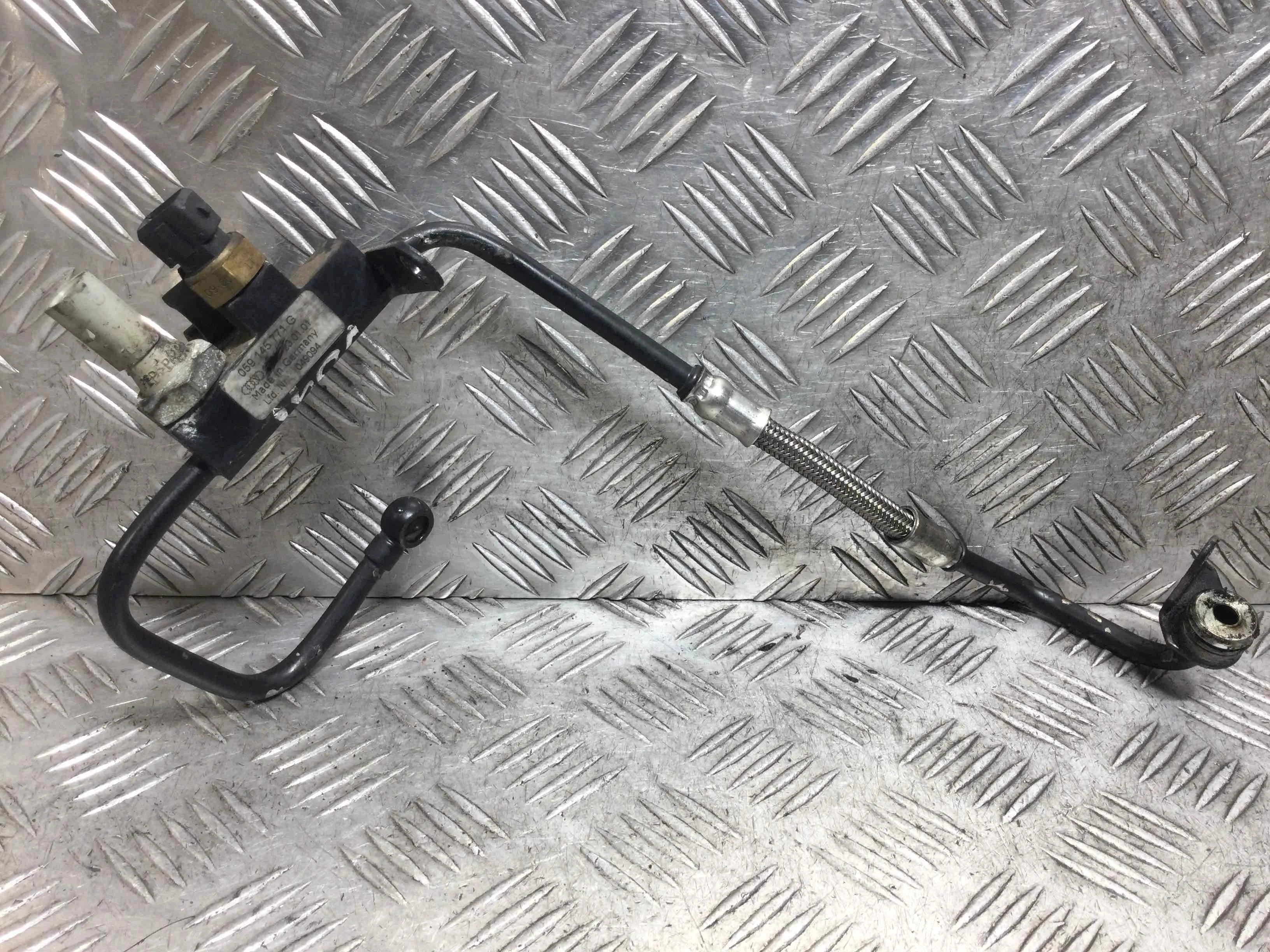 Масляная трубка турбины Audi A6 C5/4B (1997-2004) дизель 2.5 TDI Автомат Седан