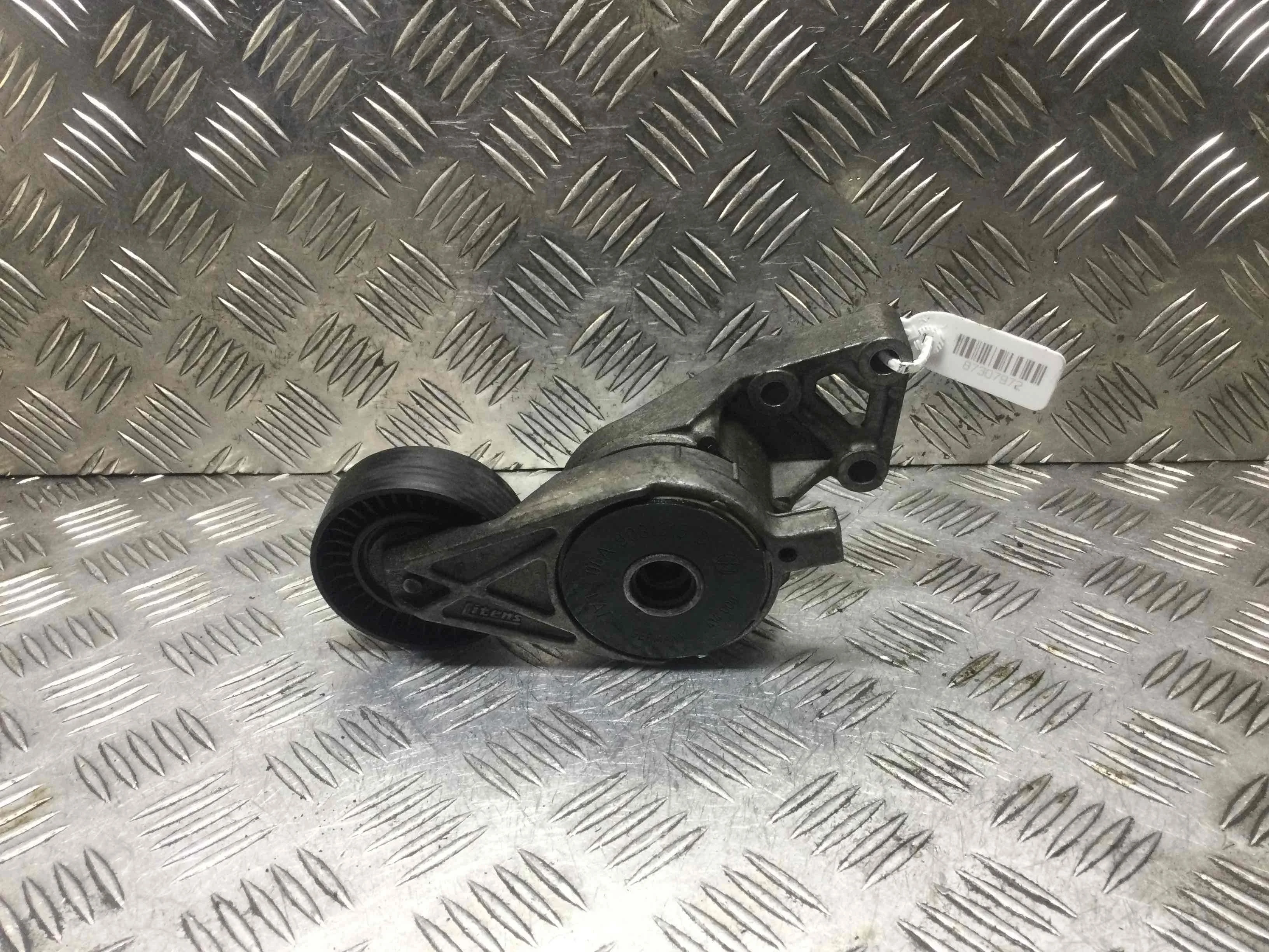 Натяжитель ремня генератора Audi A3 8L [рестайлинг] (2000-2003) бензин 1.6 i Механика Х/б