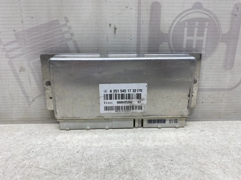 Блок управления пневмоподвеской Mercedes-benz ML 2005 W164