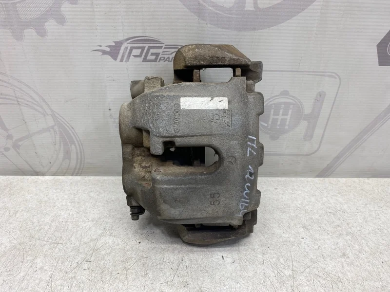 Тормозной суппорт передний левый Mercedes-benz ML 2005 W164