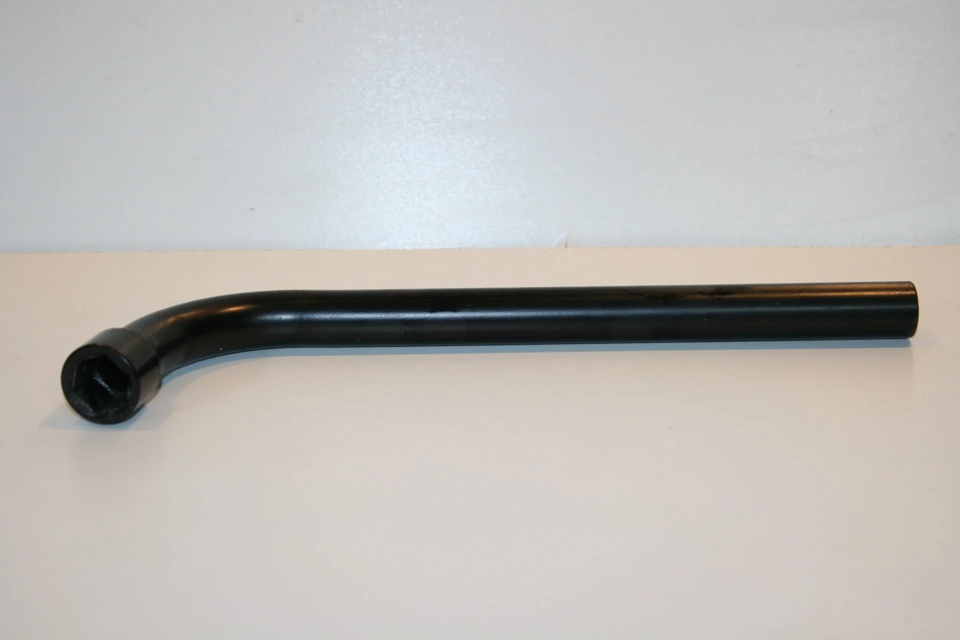 Баллонный ключ Опель Астра Н, Корса Д, Зафира Б