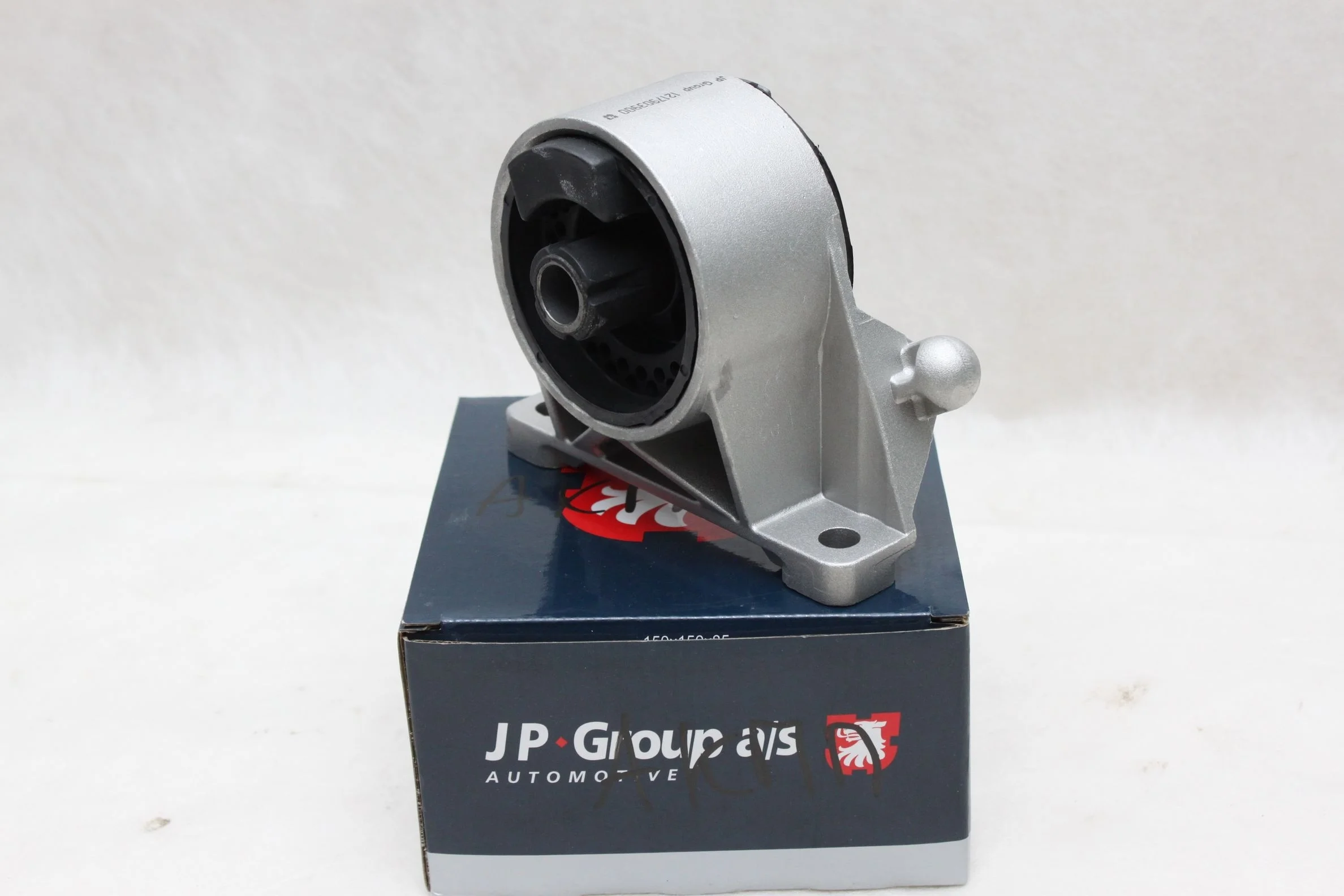 Опора двиг перед АКПП новая Jp Опель Астра Н (h)