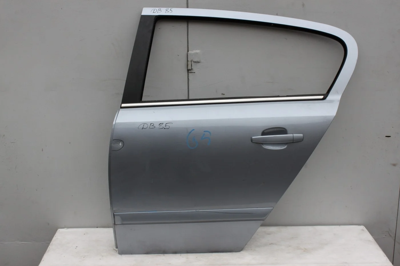 Дверь задняя левая 5 дв хэтчбек Опель Астра Н ДВ85