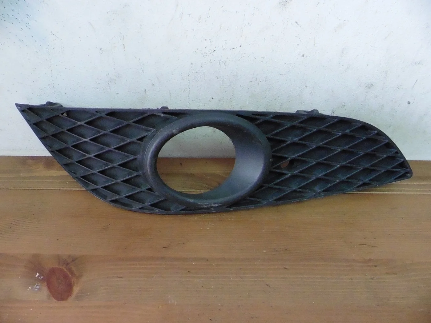 Решетка ПТФ правая 4,5 дв. б/у Опель Астра Н 07-