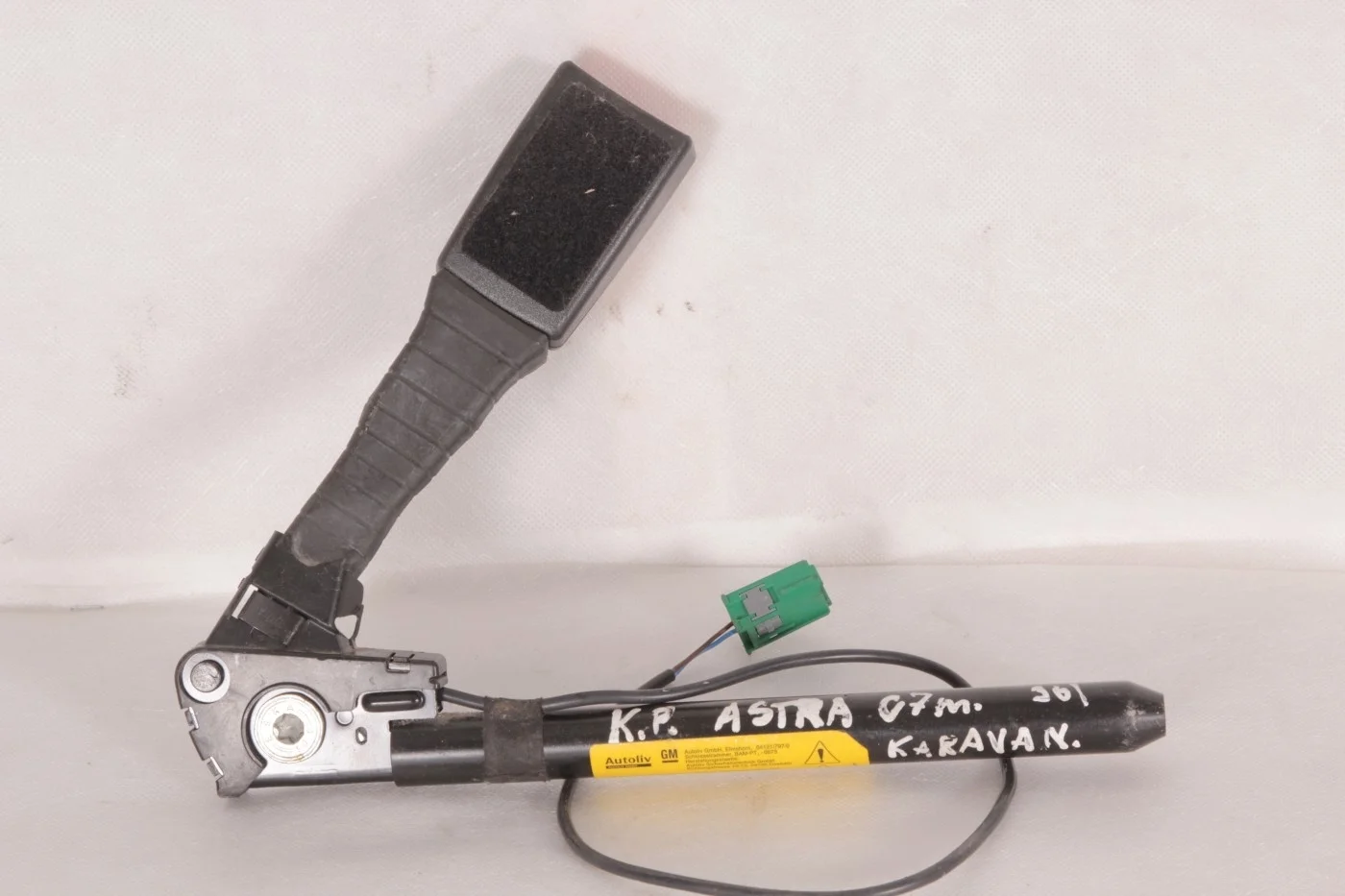 Замок ремня безопасности L 1 провод Опель Астра Н