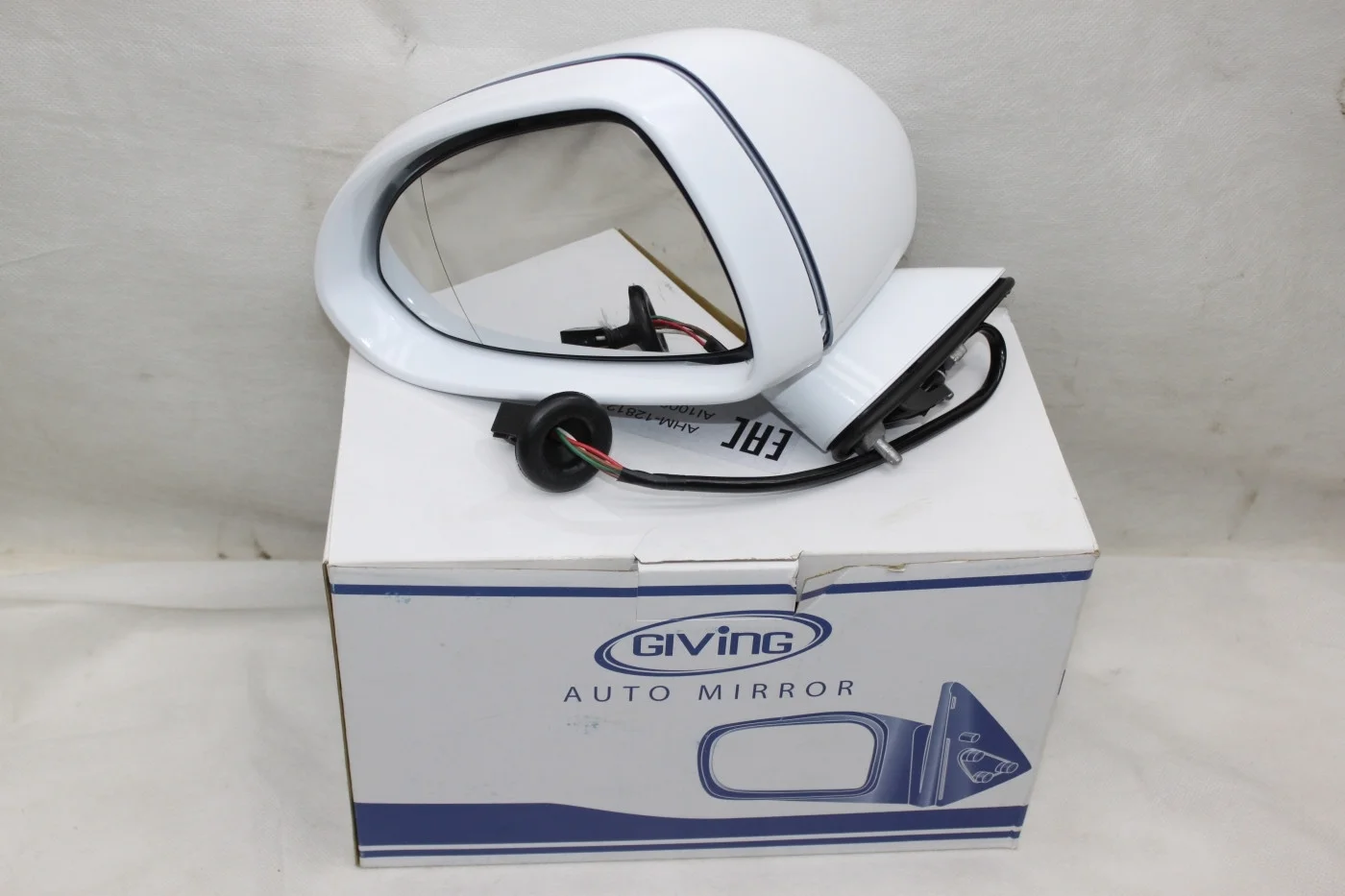 Зеркало электрическое левое новое Опель Корса Д