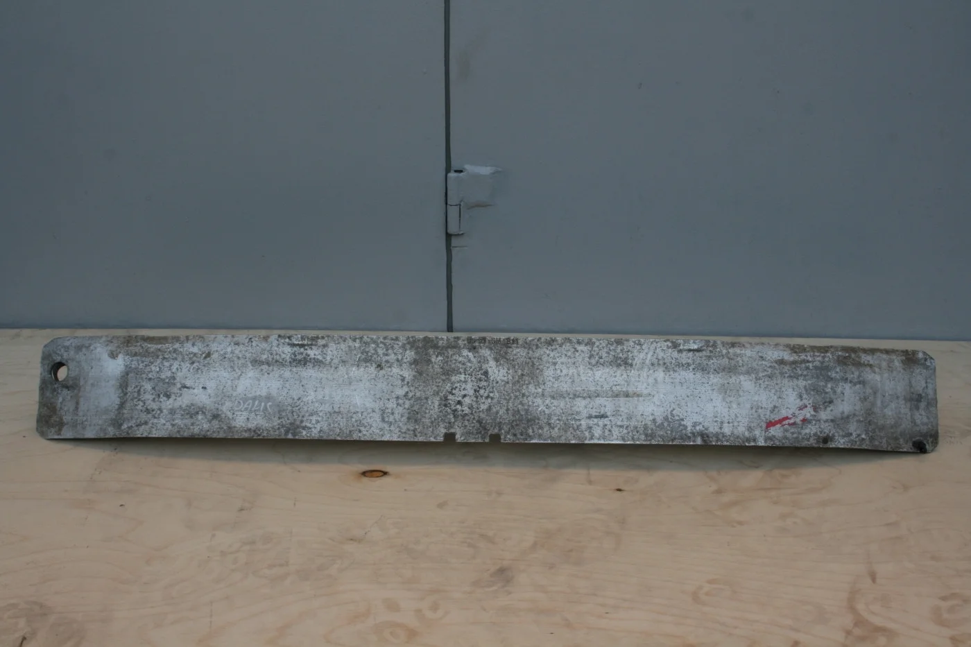 Усилитель бампера перед алюминиевый Опель Корса Д