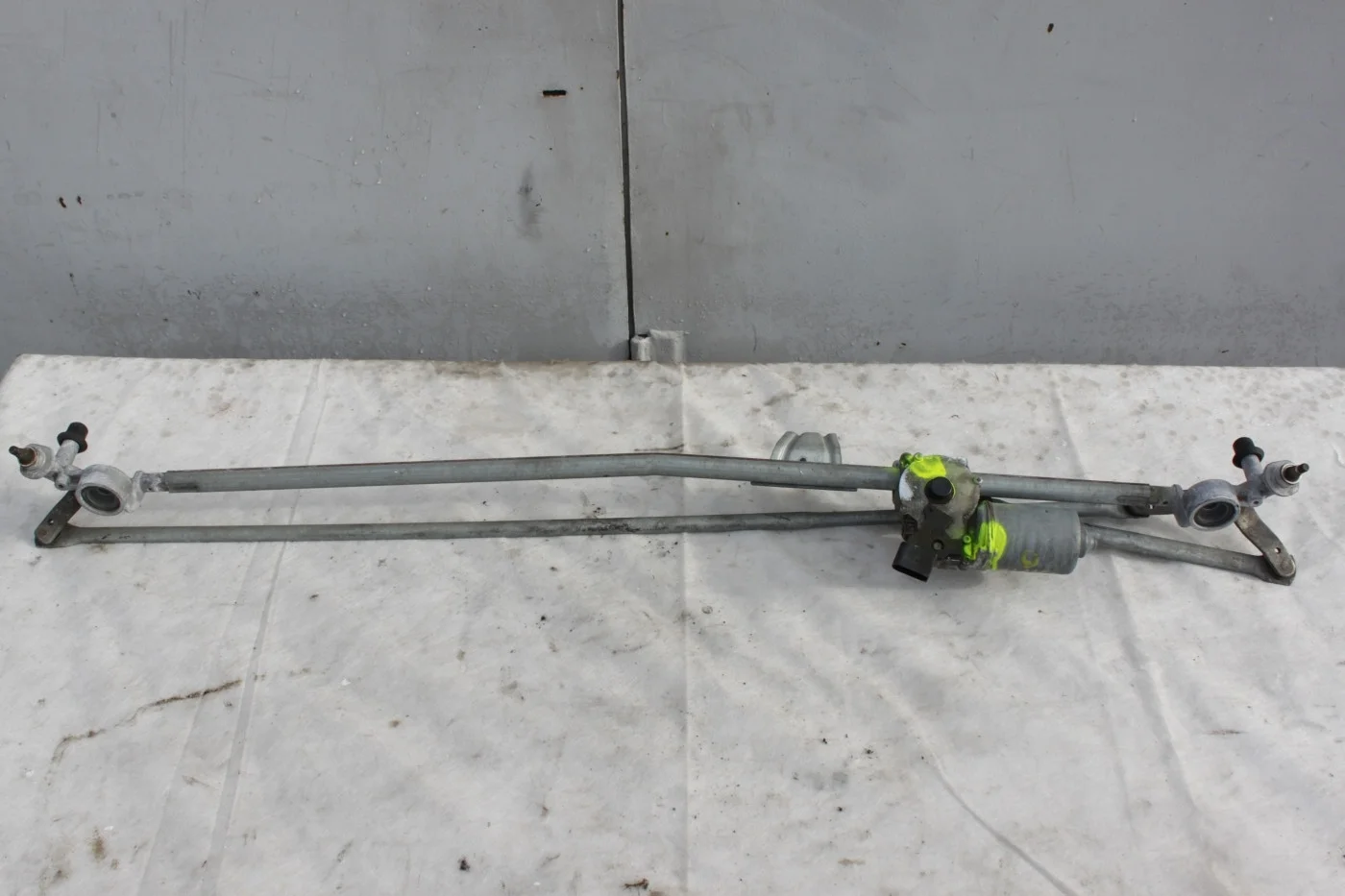 Трапеция стеклоочистителя в сборе Опель Зафира Б