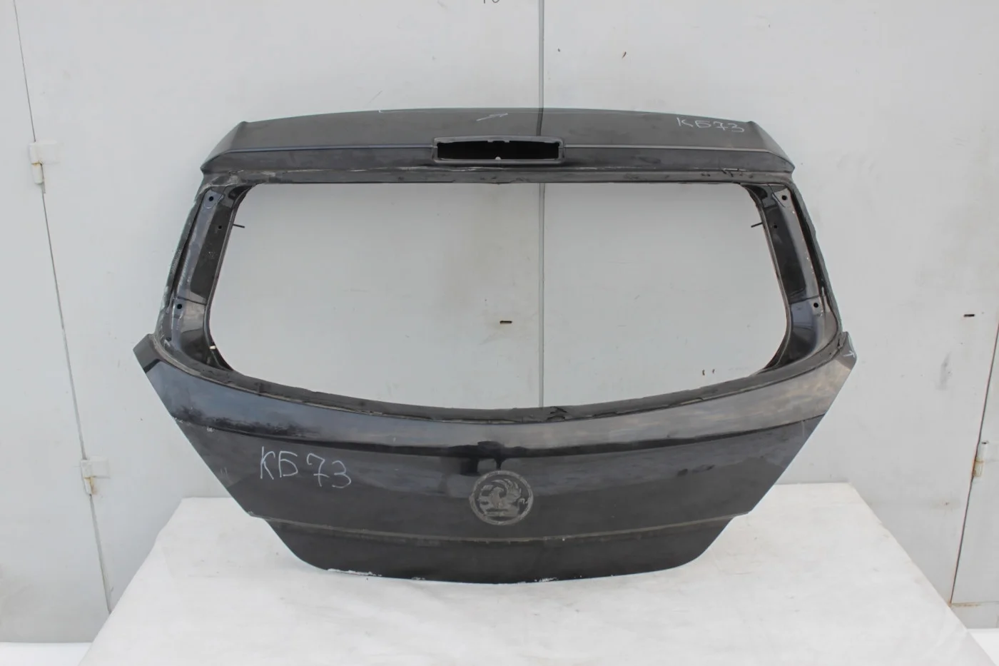 Крышка багажника 5 дв хэтчбек Опель Астра Н КБ73