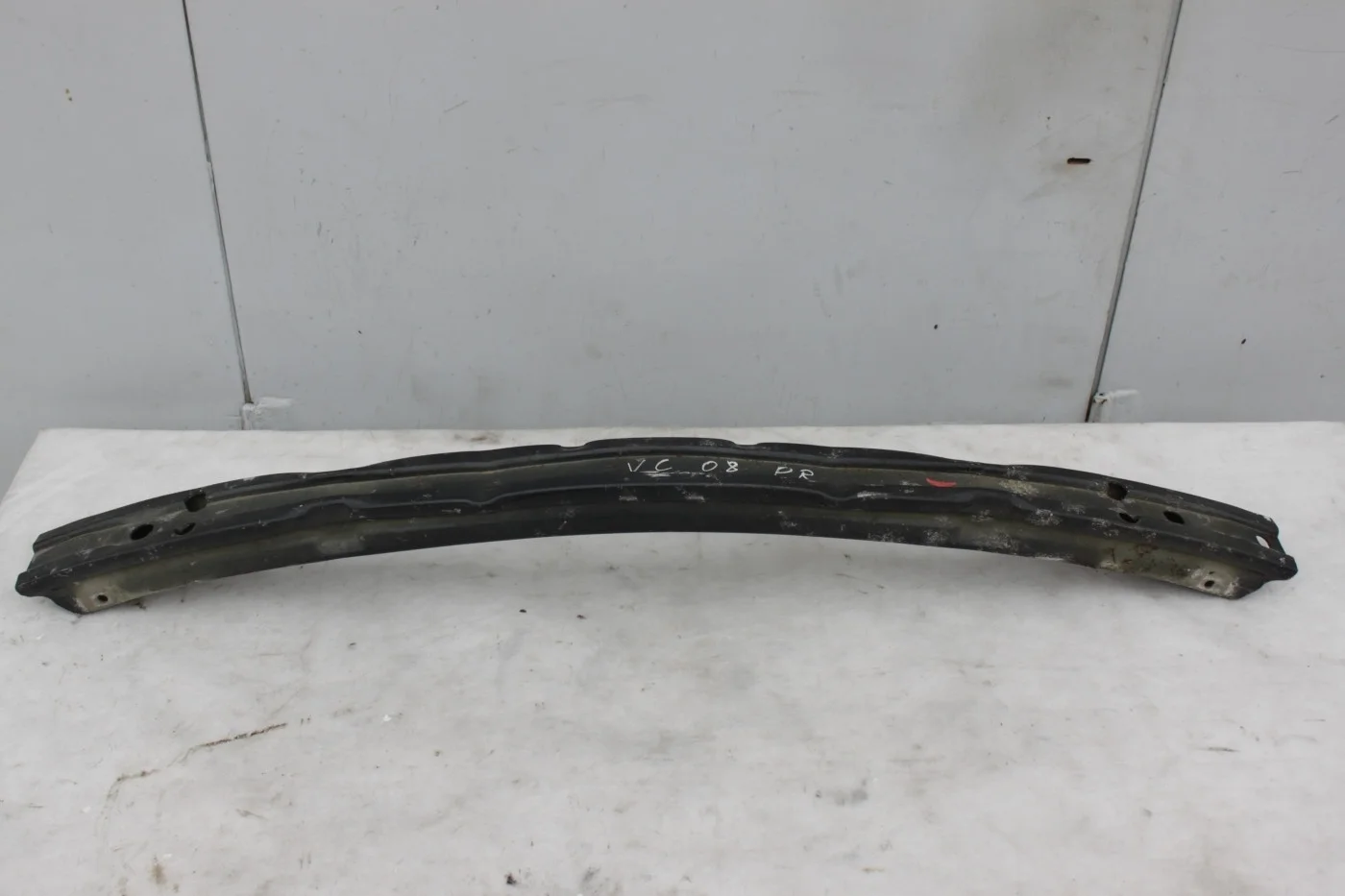 Усилитель переднего бампера Опель Вектра Ц