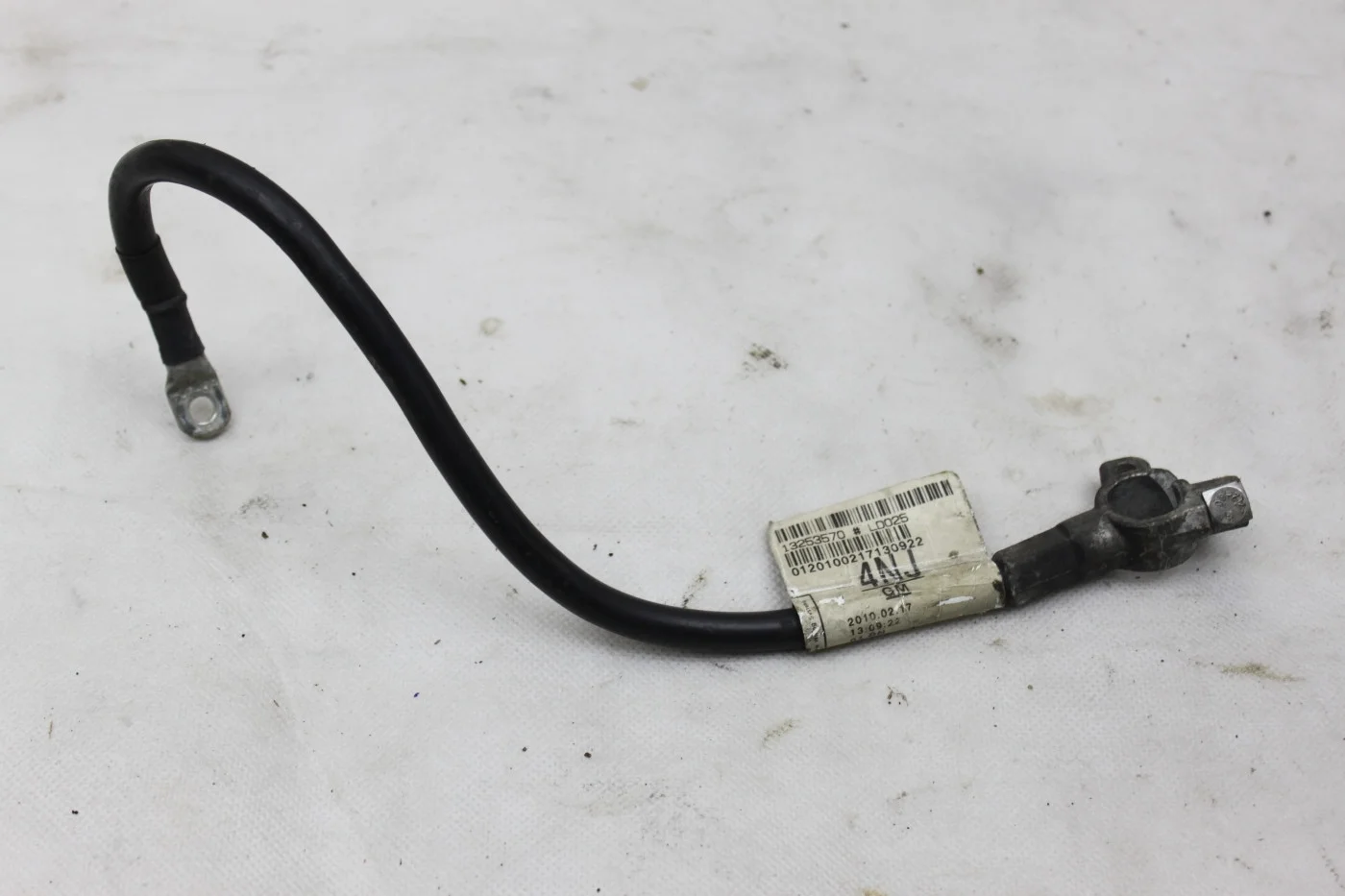 Провод аккумулятора с клеммой минус Опель Астра J