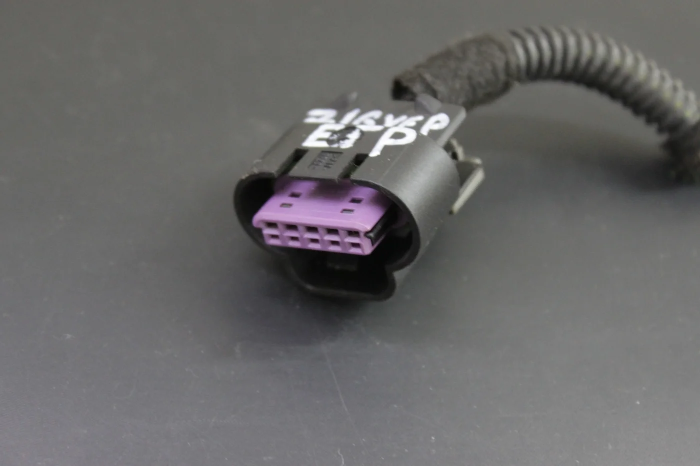 Разъем клапана ЕГР Z16XE1, Z16XEP Опель Астра Н