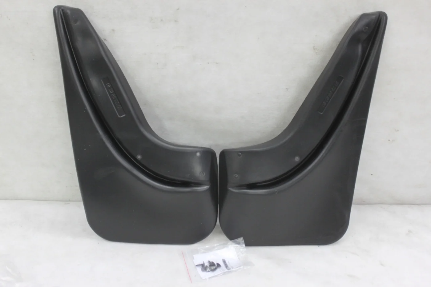 Брызговики задние новые Opel Astra J