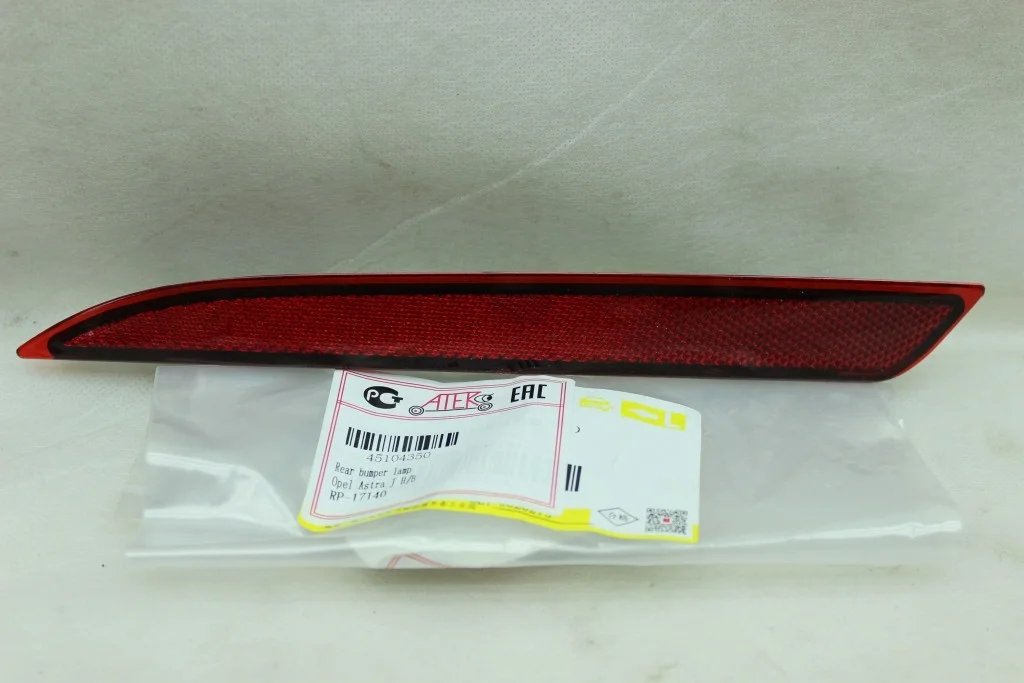 Катафот заднего бампера Lh новый Opel Astra J 09-