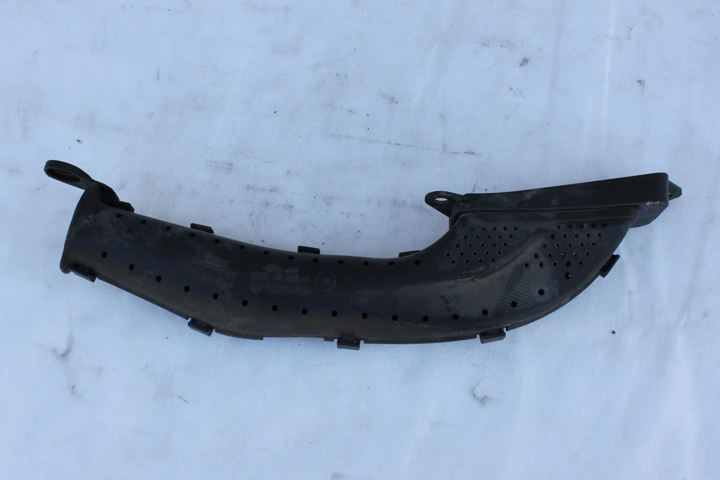 Воздухозаборник воздуховод Форд Фокус 3