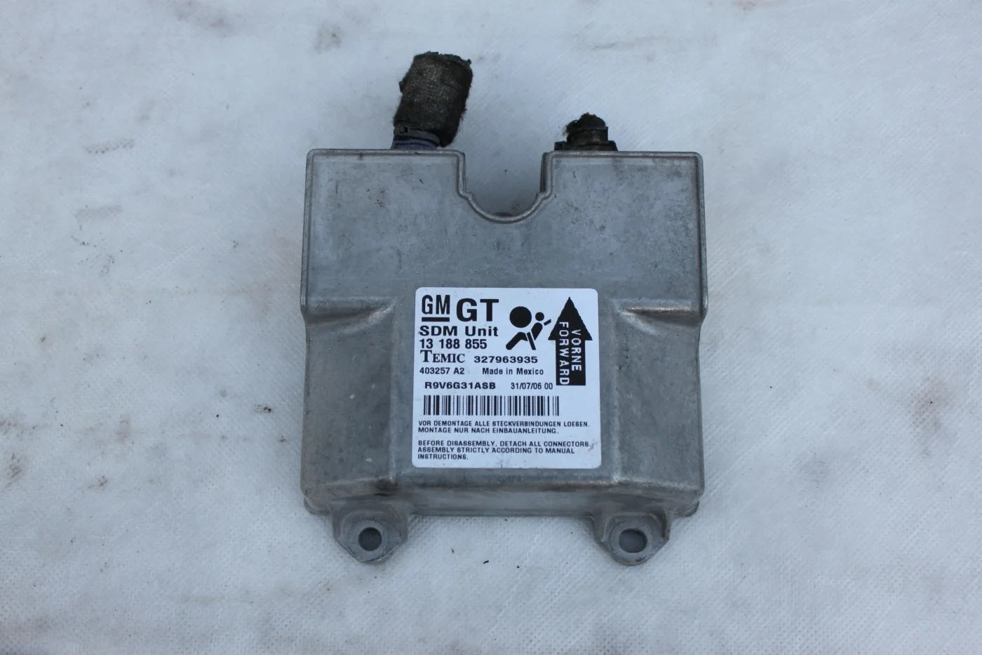 Блок управления аэрбегами 13188855 Опель Астра Н