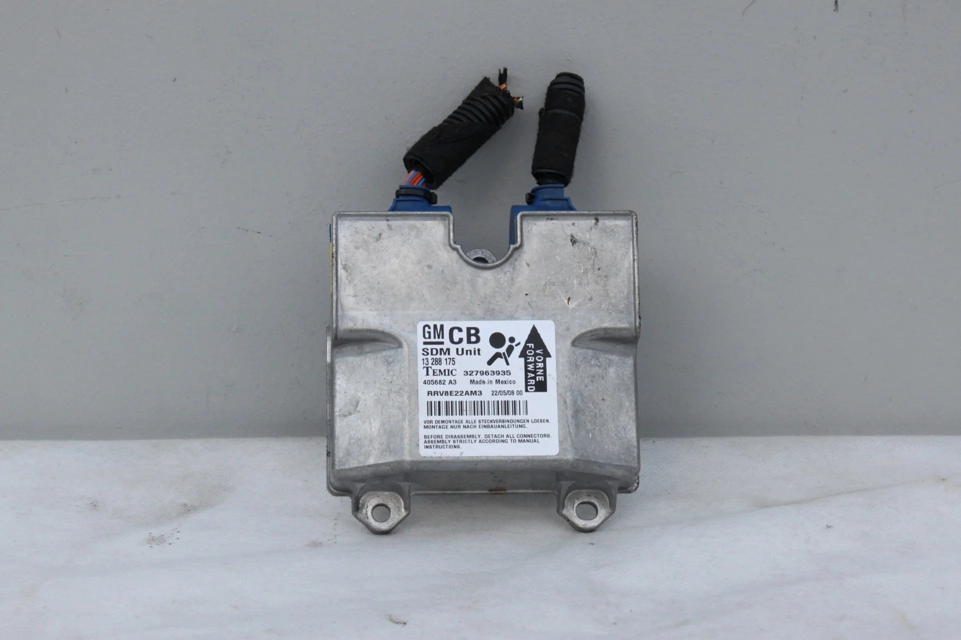 Блок управления аэрбегами 13288175 Опель Астра Н